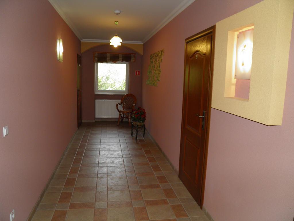 Magnat Hotel Mukacheve Exterior photo
